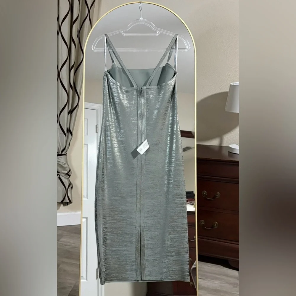 BNWT! Herve Leger Vinyl Foil Midi Dress in Smoke Foil SZ. Large - Picture 4 of 8